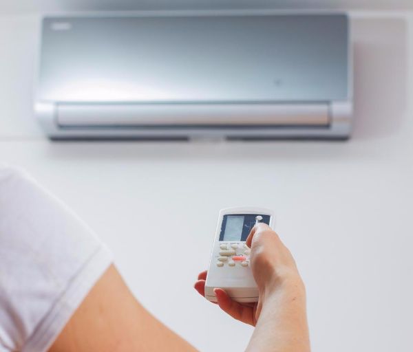 Quelles sont les étapes pour réparer un système de climatisation défectueux ? Nantes